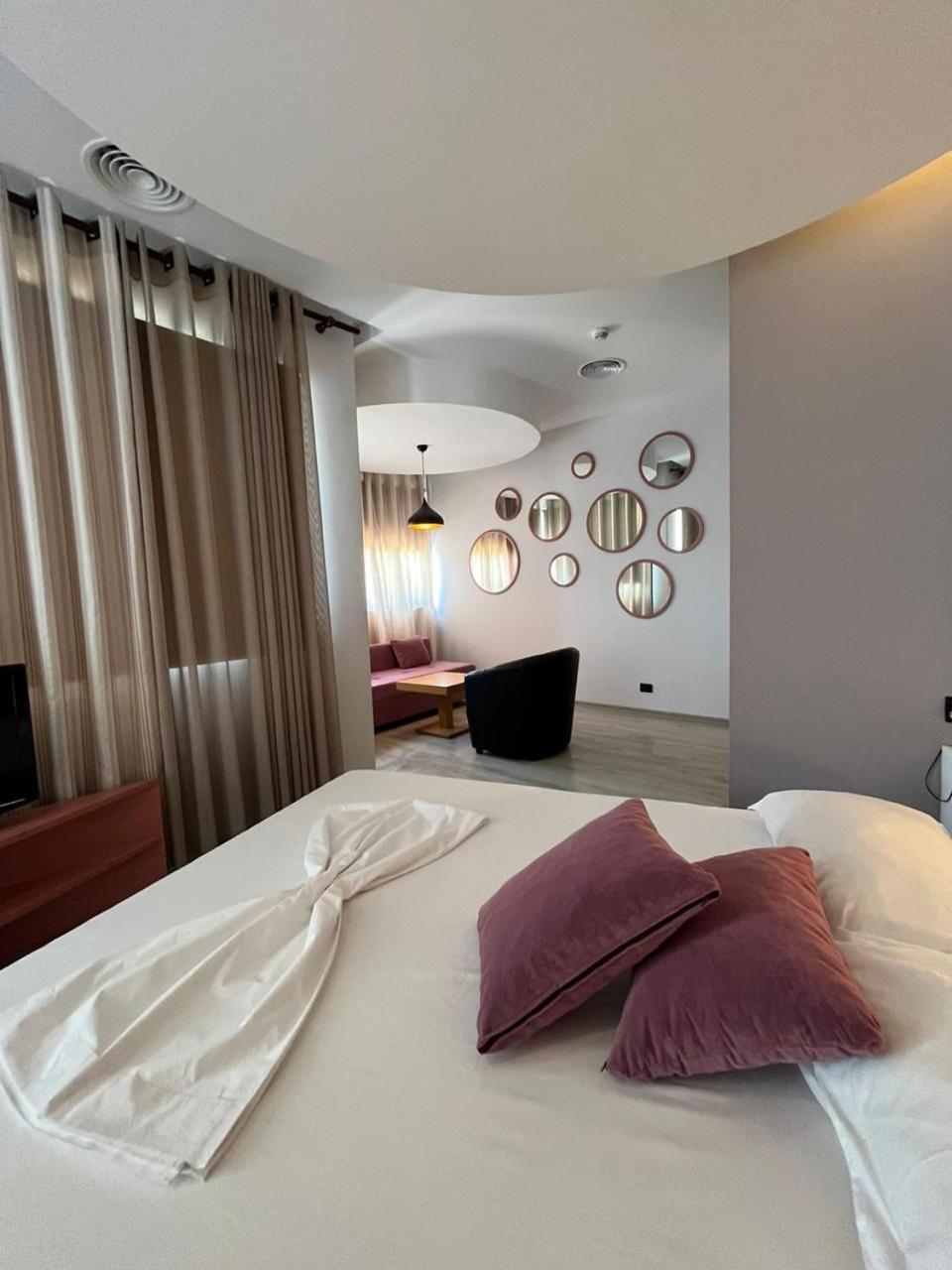 Icon Hotel Vlorë 외부 사진