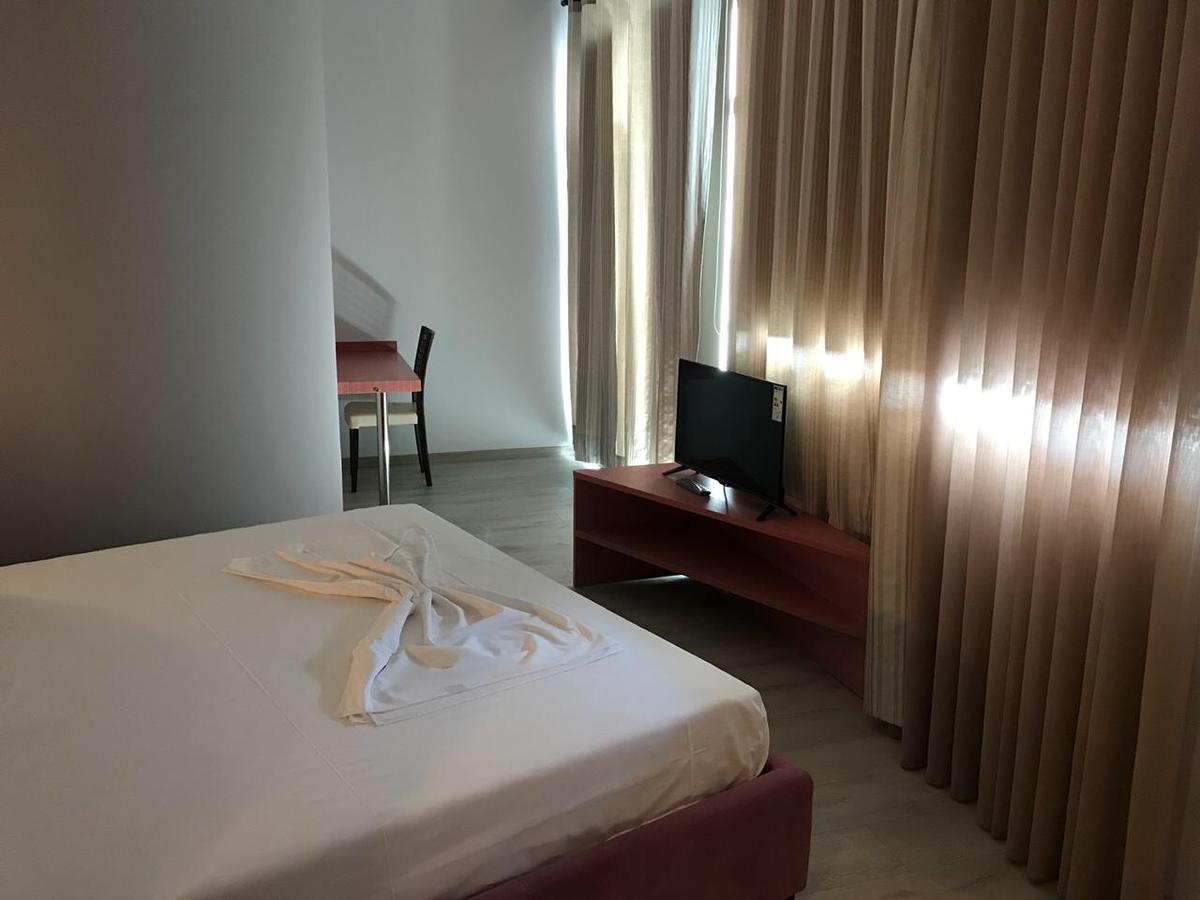 Icon Hotel Vlorë 외부 사진