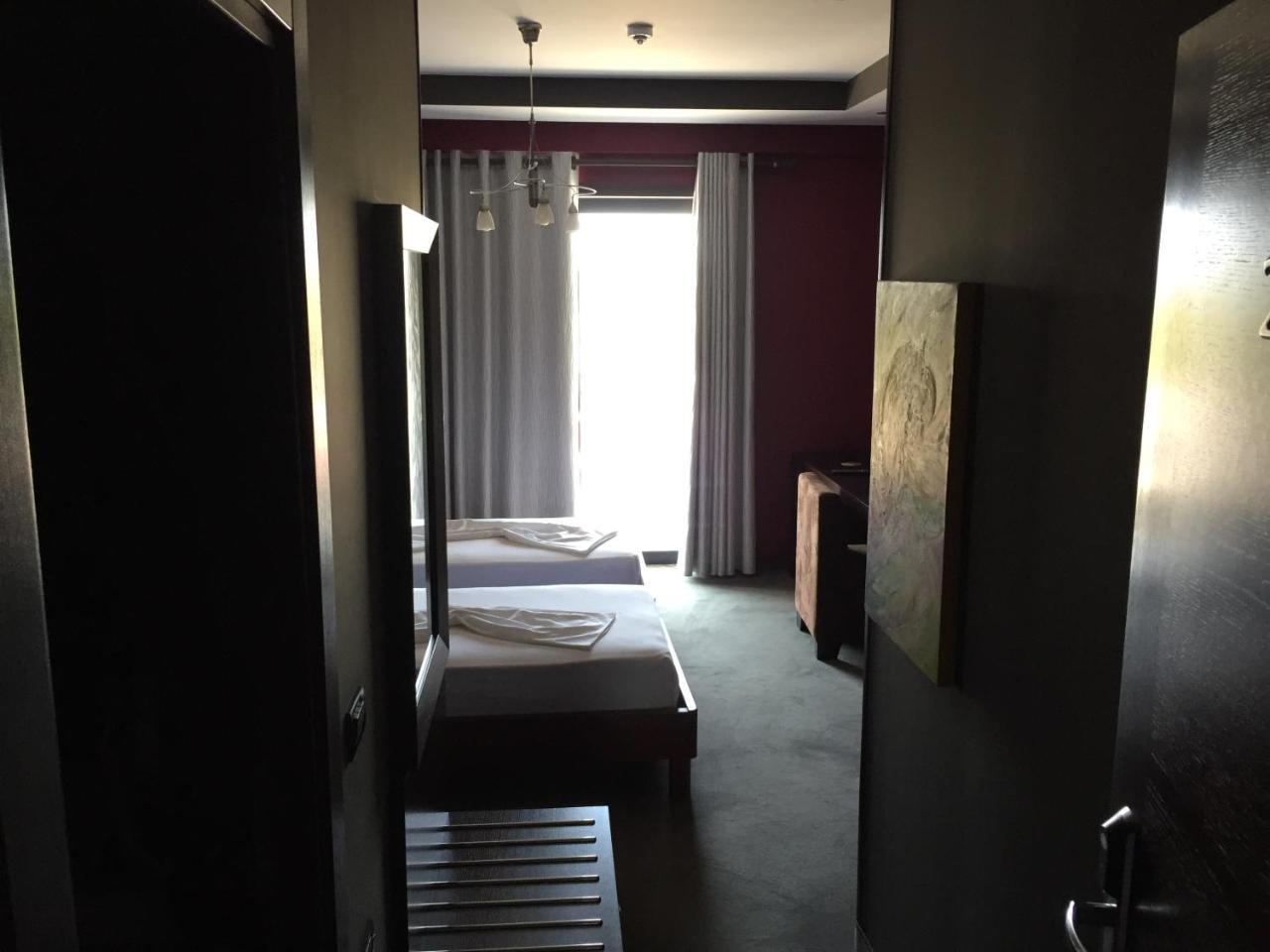Icon Hotel Vlorë 외부 사진